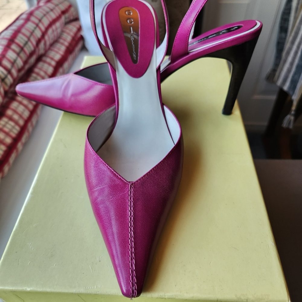 GCI leather Fuschia slingback Women's shoes, Size 7.
